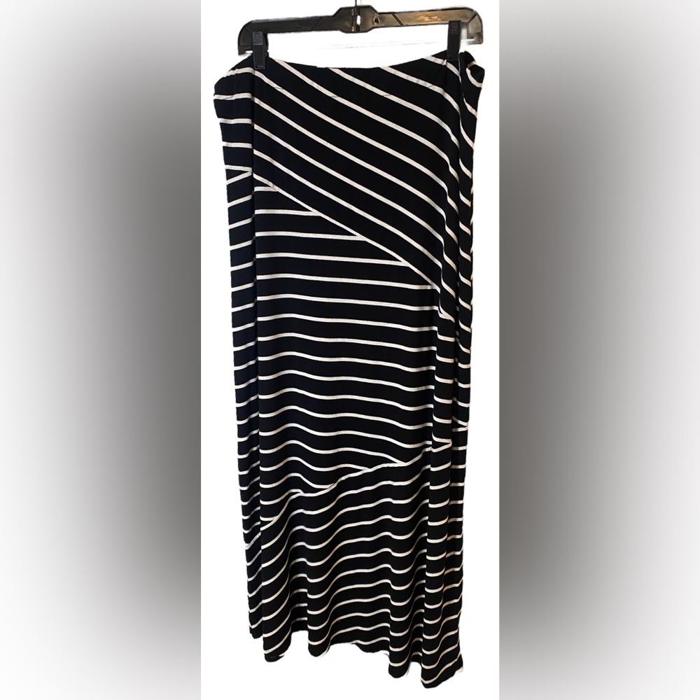 LOFT XL Maxi Skirt Side Slit Black White Stripes Rayon Stretch Soft Comfort